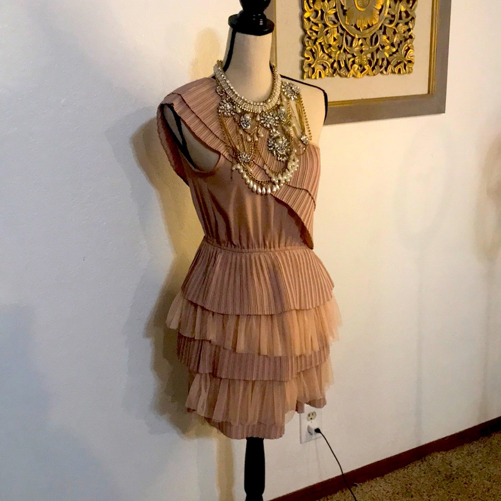 Beautiful Spring Double Zero Dress.